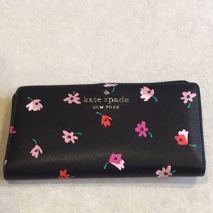 ♠️Kate Spade♠️ floral wallet